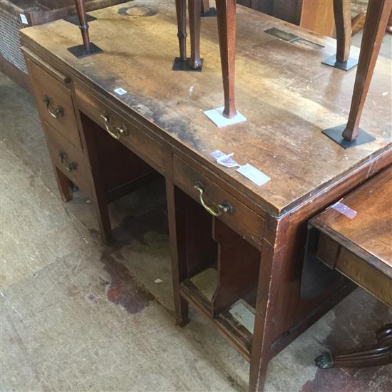 Oak pedestal desk